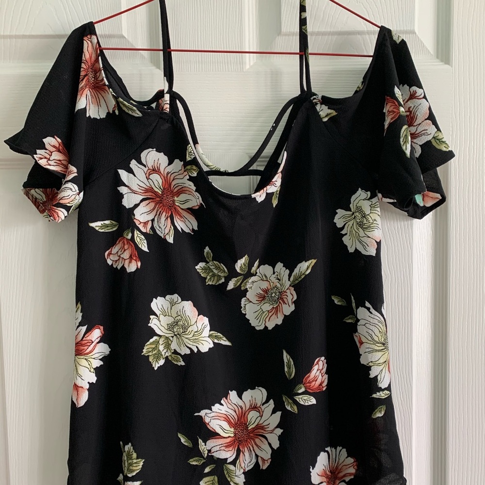 Cold Shoulder Blouse, NWT from Stitch Fix